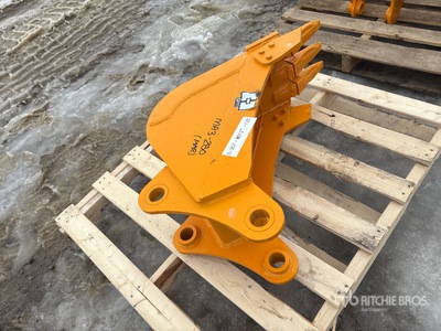 2026 GIYI GY-BK 12 in Excavator Bucket - Fits Cat 307 (Unused)