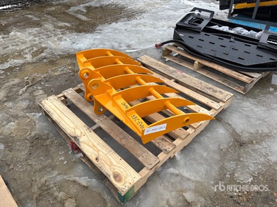 2026 GIYI 46 in Excavator Rake - Fits Cat 303 (Unused)