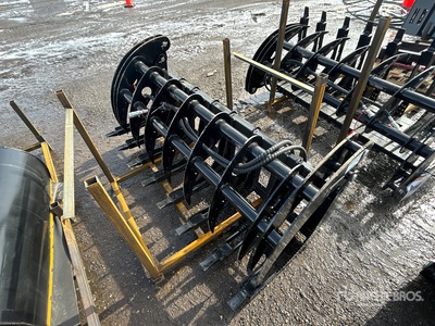 2026 GIYI GY-CLG72 72 in Garfio para minicargadora (Unused)