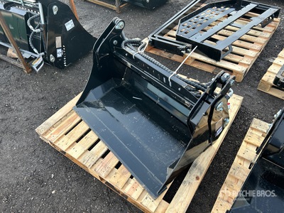 2026 GIYI GY-XKH39 38 in Multi-Purpose Mini Pala para Minicargadora (Unused)