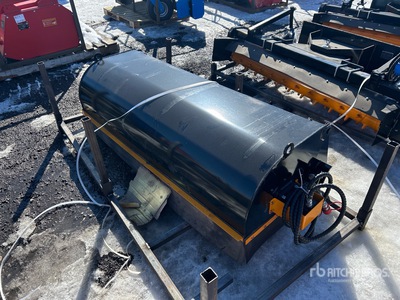 2026 GIYI GY-BS72 72 in Skid Steer Sweeper (Unused)