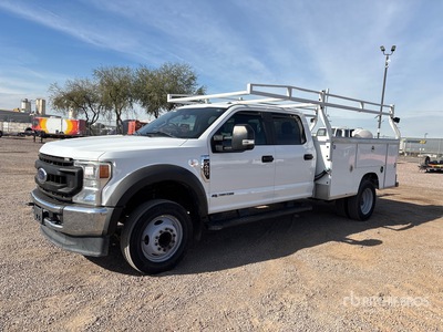 2020 Ford F-450 XL 4x2 Crew Cab Utility Truck