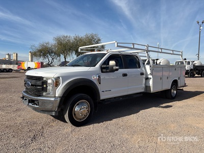 2018 Ford F-450 XL 4x2 Crew Cab Ciężarówka użytkowa