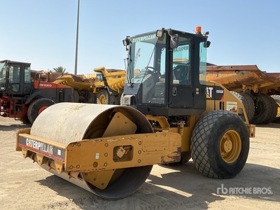 2012 Cat CS-533E Compacteur à tambour lisse