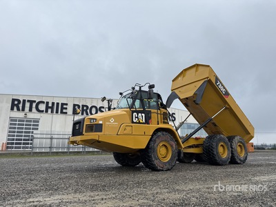2016 Cat 730C を見 Articulated Dump Truck