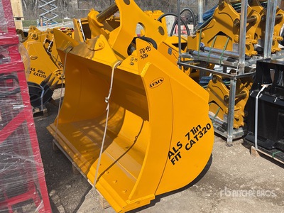 2026 LYALS ALS EB320 71 in Hydraulic Tilting Cleanup Excavator Bucket (Unused)