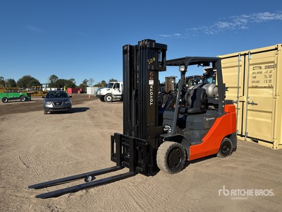 Toyota 8PGC45U 6450 lb Cushion Tire Forklift