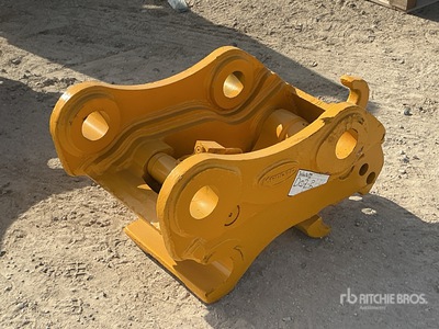 Kangto Hydraulic Quick Coupler - Fits 20 ton excavators