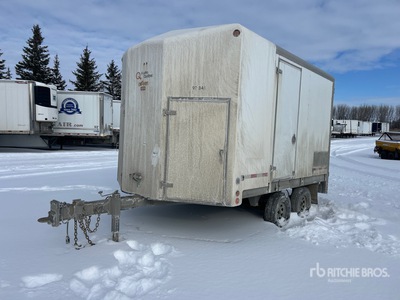 2010 J & L 03356 14 ft T/A Kastenanhänger