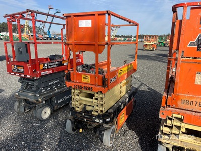2018 JLG 1932R Scissor Lift