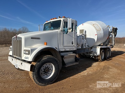 2007 Kenworth W900 8x4 Betoniera