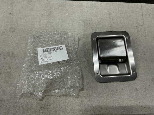 (204) Oshkosh 3290113 Door Handles