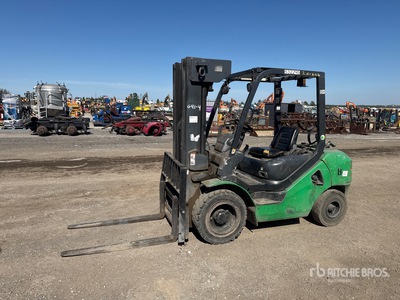 2013 Komatsu FG30HT-16 1850 lb Cushion Tire Chariot Élévateur