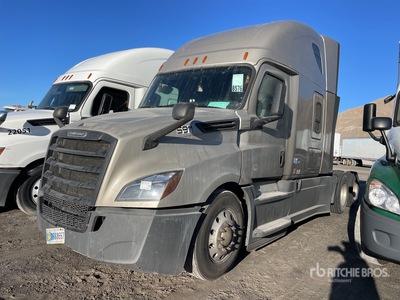2019 Freightliner Cascadia 126 6x4 تراكتور شاحنة كابينة النوم (ثنائية المحور) (Inoperable)