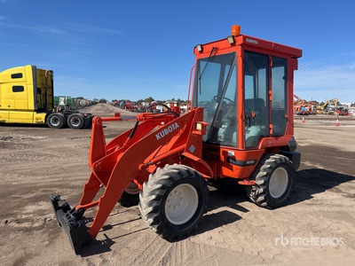 1999 Kubota R520 Wheel Loader