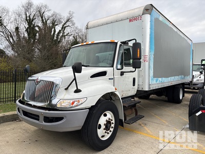 2009 International 4300 4x2 Van Truck