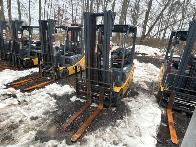 2020 Cat MH 2ET3000 2860 lb Electric Forklift