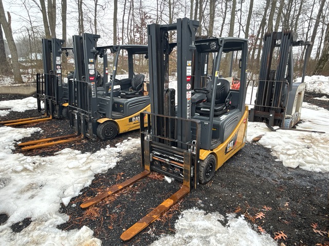 2020 Cat MH 2ET3000 2860 lb Electric Forklift