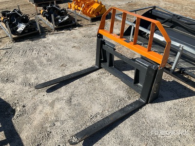 2025 ARTEER PF-42L 42 in Skid Steer Forks (Unused)