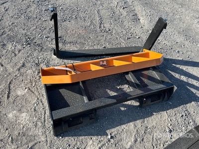 2025 ARTEER PF-42L 42 in Skid Steer Forks (Unused)