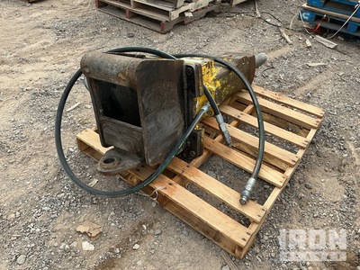 2015 Atlas Copco SB452 72 in Hydraulic Breaker