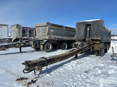 2013 J C Trailers 18 ft Tri/A مقطورة تفريغ