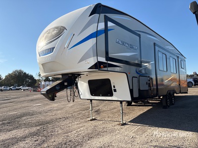 2019 Forest River Cherokee 35 ft T/A Travel Trailer