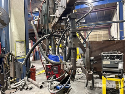 Lincoln Skid-Mounted MIG Electric Welder