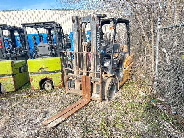 2019 (unverified) Hyundai 30D-9 5890 lb Pneumatic Tire Forklift