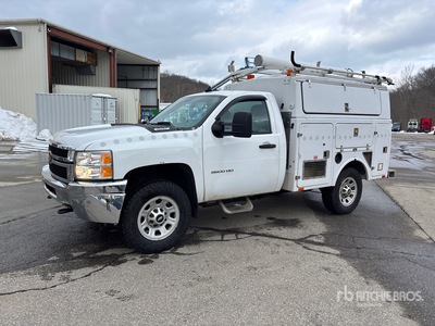 2012 Chevrolet Silverado 3500HD 4x4 Utility Truck (Inoperable)