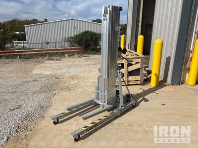 2024 Sumner 2124 Material Hoist