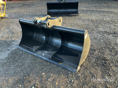 1760 mm Cleanup Excavator Bucket (Unused)