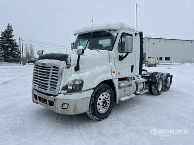 2019 Freightliner Cascadia 125 6x4 Cabeza Tractora Cabina Corta