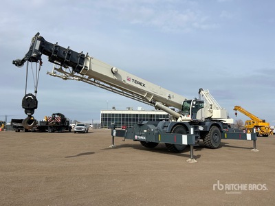 2015 Terex LRT110 110 ton 4x4 Grue pour terrain accidenté