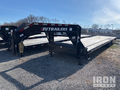 2023 PJ 3F432 43 ft T/A Gooseneck Flatbed Trailer