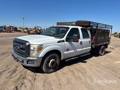 2015 Ford F-350 XL 4x2 Crew Cab Flatbed Truck