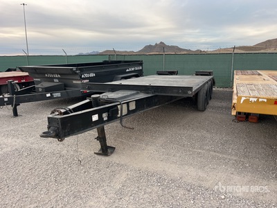 1982 Ferree M-990 20 ft Tri/A Equipment Trailer
