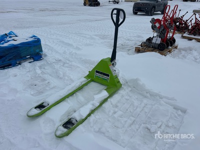 Uline H-2708 Pallet Jack