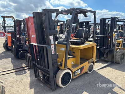 2017 Cat EC25N2 4450 lb Elektrogabelstapler