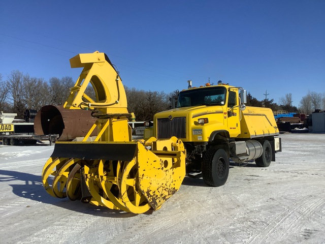 2003 International 5500i 4x4 Snow Blower Truck