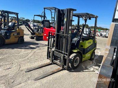 2017 Clark Chariot Élévateur