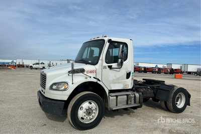 2015 Freightliner M2 106 4x2 2-Achs Sattelzugmaschine