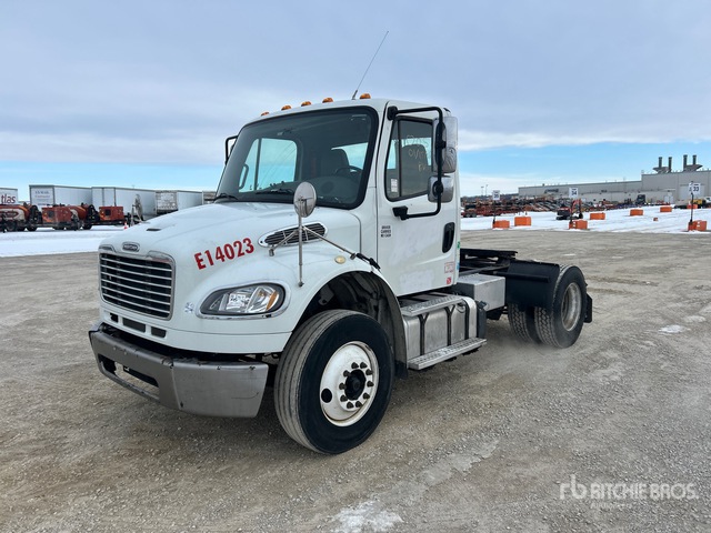 2015 Freightliner M2 106 4x2 S/A Day Cab Truck Tractor