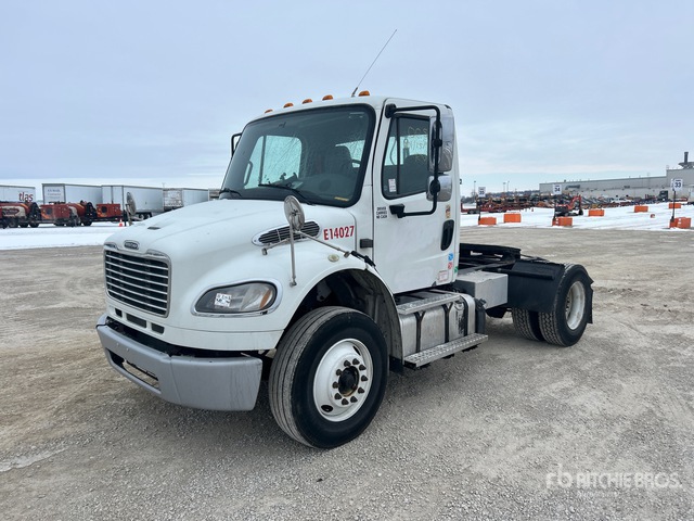 2015 Freightliner M2 106 4x2 S/A Day Cab Truck Tractor