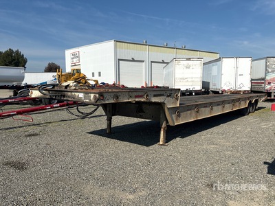 1997 Trail-Eze 48 ft T/A Hydraulic Tail Trailer