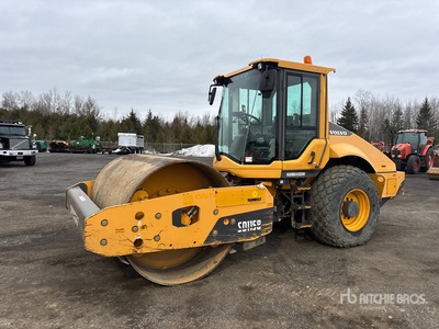2017 Volvo SD115B Smooth Drum Compactor