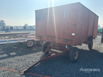 S/A Turntable Walnut Trailer