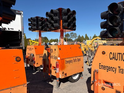 Horizon Signal Tech Emergency Traffic Light