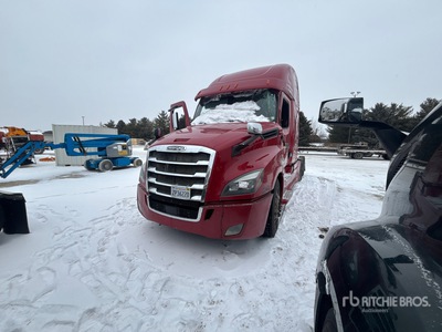 2019 Freightliner Cascadia 126 6x4 Cabeza Tractora Cabina Dormitorio (Inoperable)