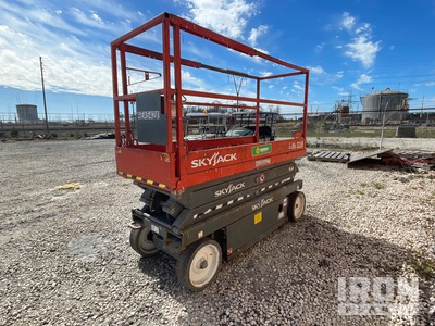 2019 (unverified) SKYJACK SJ3220 Electric Scissor Lift